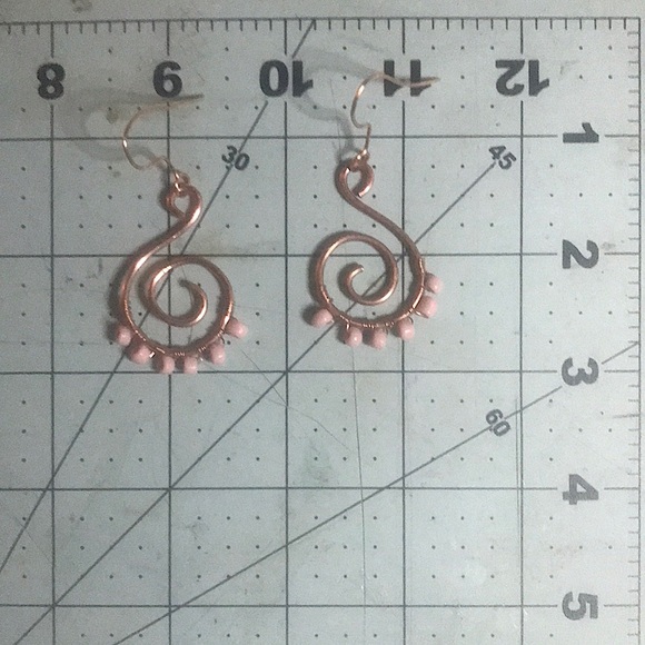 BOGO 50% off! Beaded Dangly, Swirl Earrings. Copper wire + pink beads - Picture 3 of 5